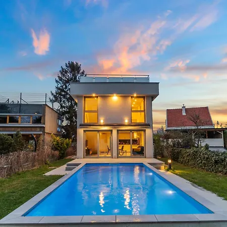 Villa Jäger mit Pool in Wien-2
